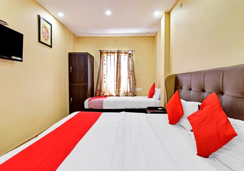 OYO 36317 Hotel Deepak Residency