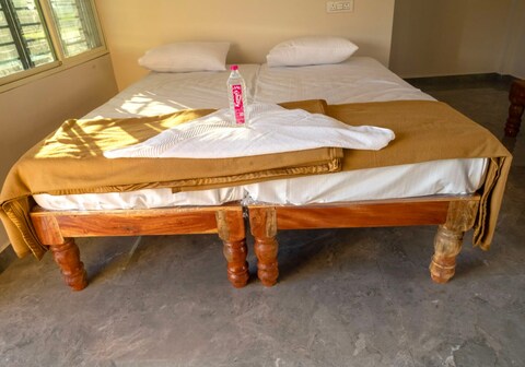 Hampi Green Hills Guest House.