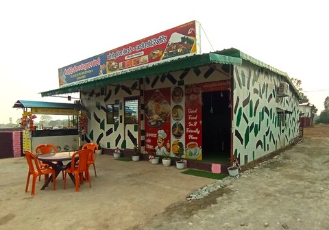 Fauji Kutiya Homestay & Restaurant