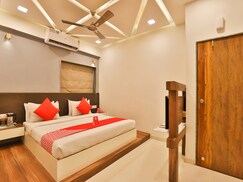 OYO 10749 Hotel Neelkanth Bliss, Ahmedabad OYO 10749 Hotel Neelkanth Bliss, Ahmedabad