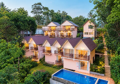 Gardenia Pool Resort Munnar by VOYE HOMES