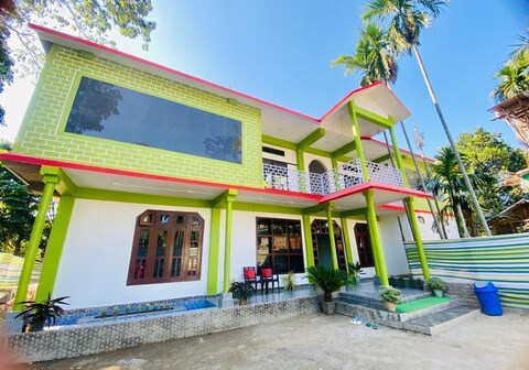 Kaziranga Inn With Safari & Free Wifi