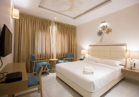 SAPPHIRE PREMIUM HOTEL & SUITE