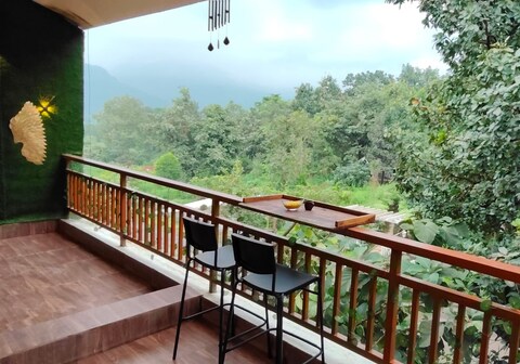 Hillview Escape Cozy 1 BHK Apartment