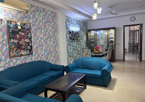 SHORT STAY Serviced Apartments Saket