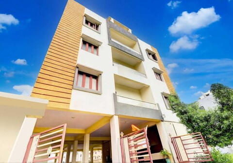 Hotel O by OYO Akshaya Kanuru