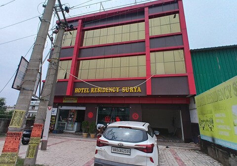 Hotel Residency Surya