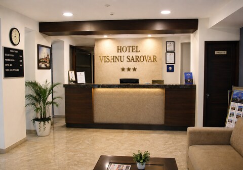 Hotel Vishnu Sarovar