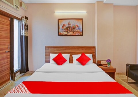 Hotel O Smile Residency Near Dwarka Sector 9 Metro Station