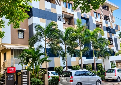 Hotel Saiprasad Executive, Solapur (Pure Veg Hotel)