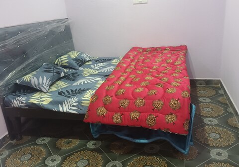 Kanha Homestay and restaurant