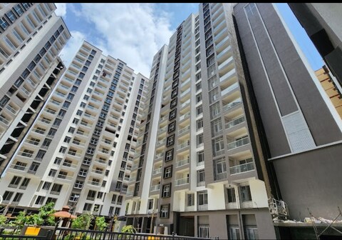 1702 | Luxurious 2bhk apartment