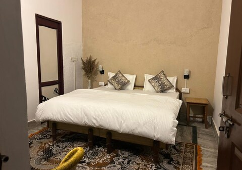 Tiny Spot Hostel near Laxman Jhula