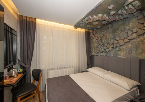 Continental Airport Hotel