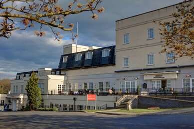 Best Western Premier East Midlands Airport Yew Lodge Hotel