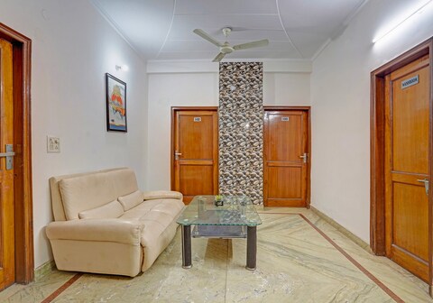 Hotel O The Villa Residency