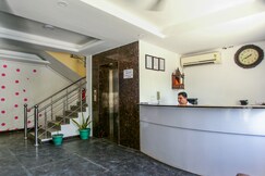 Hotel Rampal Plaza near Apollo Hospital, Delhi Hotel Rampal Plaza near Apollo Hospital, Delhi