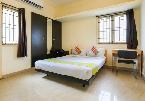 Hotel O Home Harma Residency Near Koyambedu Metro Station