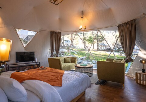The GlampView