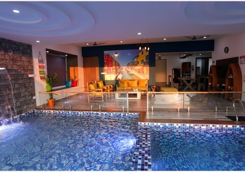 Som Beach Villa Coral Floor | Room & Pool