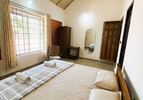 MANJREN HOUSE - Entire Property(Homestay)