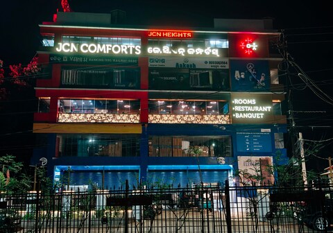 Hotel JCN Comforts