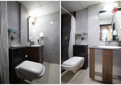 Hotel O Fantasy Stay Vibe