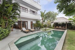 Sunset Villa | Luxury 4BR w/ Large Garden & Pool, Pattaya Sunset Villa | Luxury 4BR w/ Large Garden & Pool, Pattaya