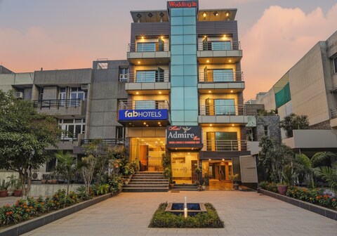 FabHotel Admire Suites
