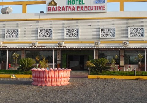 Hotel Rajratna Executive
