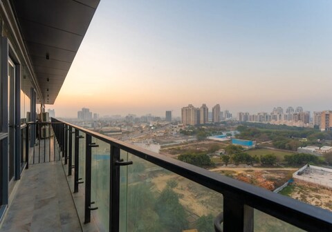 Cloud Luxury 1 BHK Suite