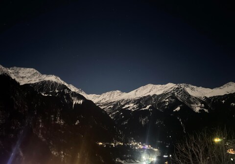 Shanti Connection (gold star)