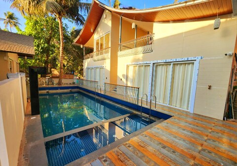 Adrista Divine Cottage