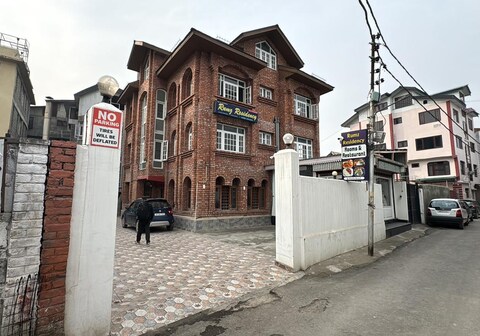 Rumz Residency Srinagar