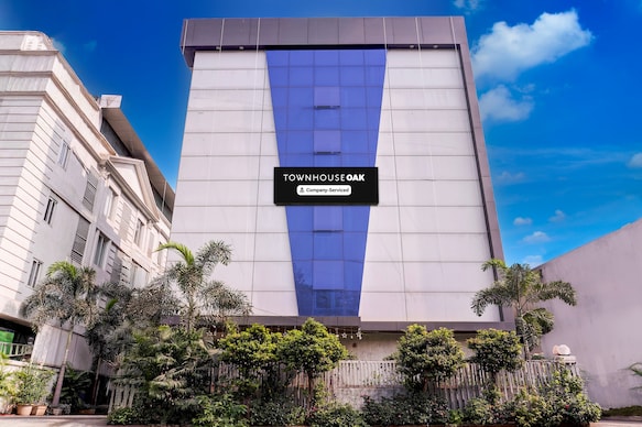 Super Townhouse OAK Kopar Khairane Navi Mumbai Formerly IVY Hotel