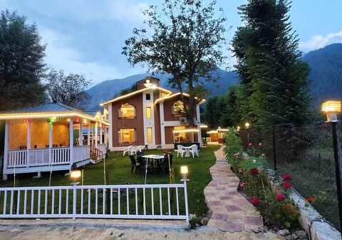Walnut Villa