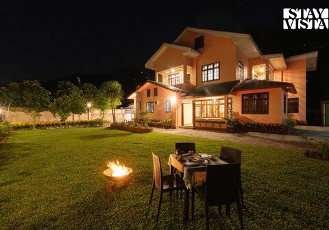 StayVista at Cloudsong @ Thangsing Farmhouse