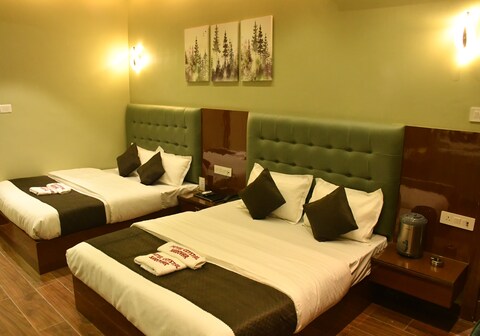 Hotel Crystal Sarovar