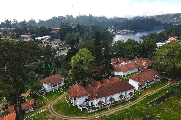 The Tredis Heritage by the Lake.