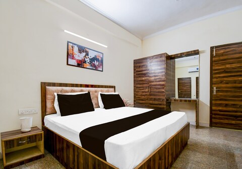 OYO Flagship hotel vasundhara inn