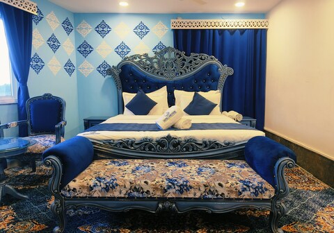 Hotel Lake View Near Airport Zone