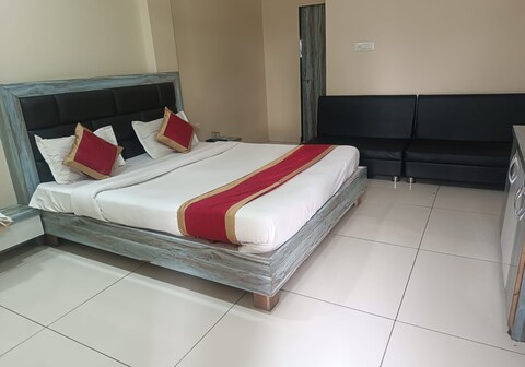 Hotel Parthika palace