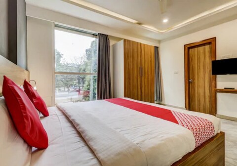 CANVAS SUITES - OPP. HSR LAYOUT - OUTER RING ROAD