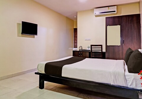 Hotel O French International