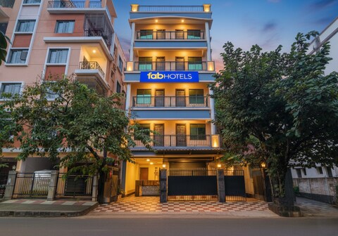 FabHotel BS Plaza