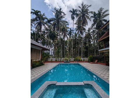 Mysore Farmstay with Pool By EWA