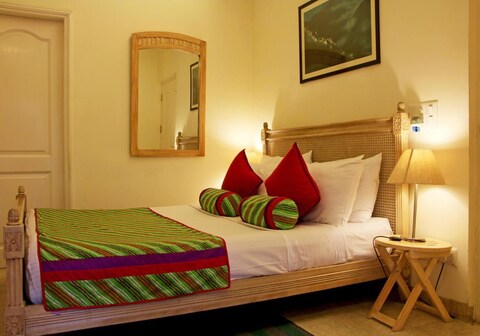 Colonel's Retreat | Rooms in a Homestay