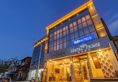 FabHotel Prime Land - Nr. BKC