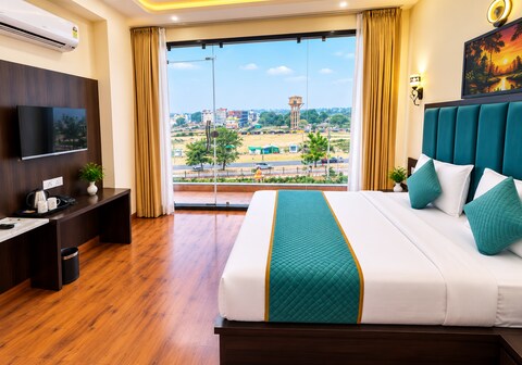 Hotel Modern Palace