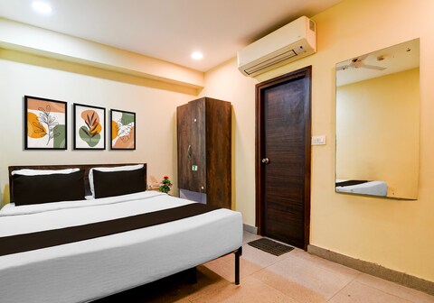 Hotel O Premium 12th Night